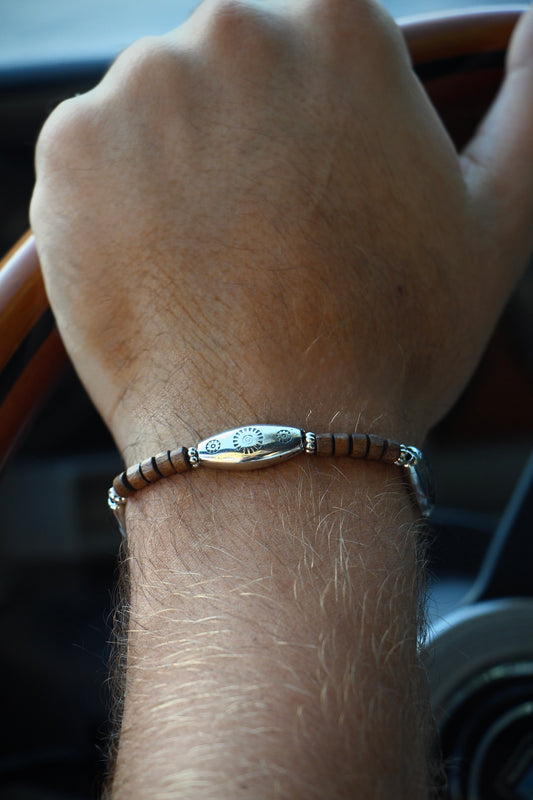 צמיד חרוזי עץ וכסף וינטג׳ לגבר